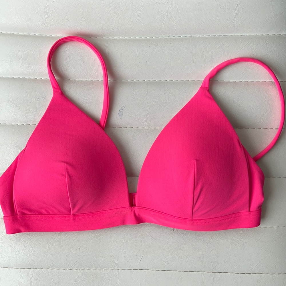 Lululemon Deep Sea Swim Top *C cup